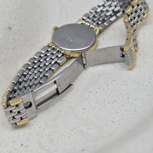 OMEGA DE VILLE - zegarek vintage na bransolecie widok z tyłu