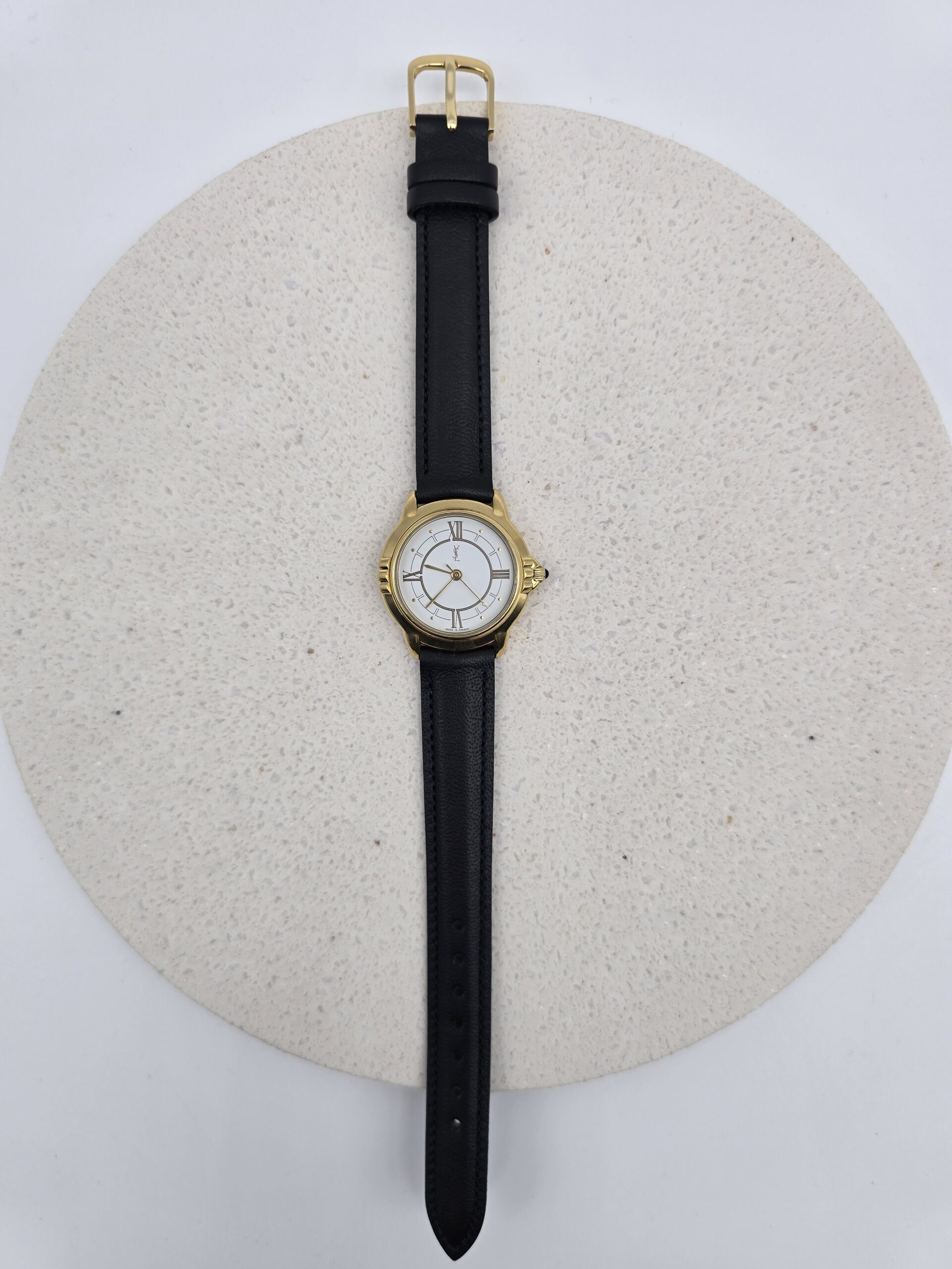 YVES SAINT LAURNET - zegarek vintage na czarnym pasku, złota koperta - obrazek 4