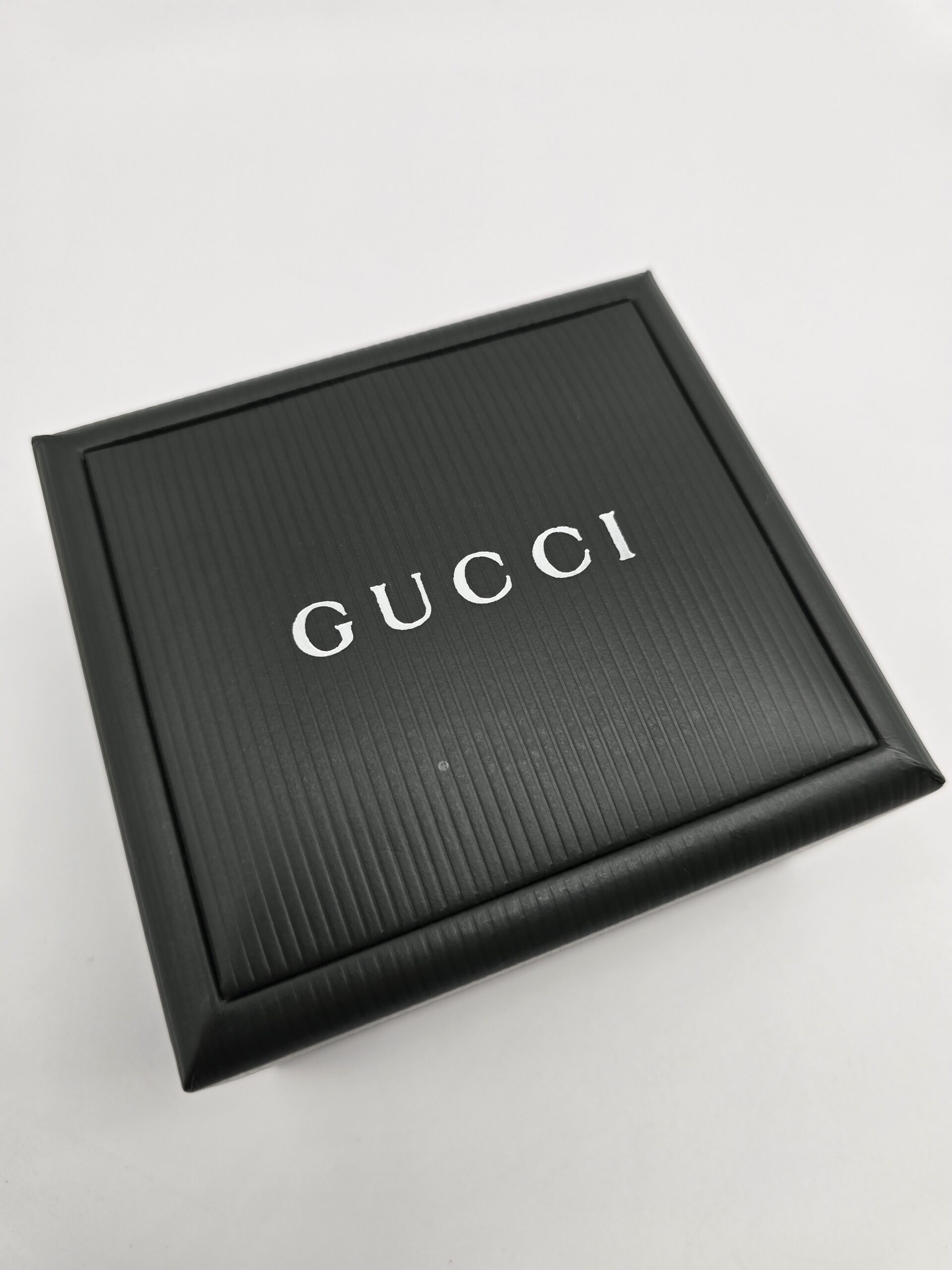 GUCCI 1800L - zegarek vintage na bransolecie, dwa wymienne paski, komplet z pudełkiem - obrazek 12