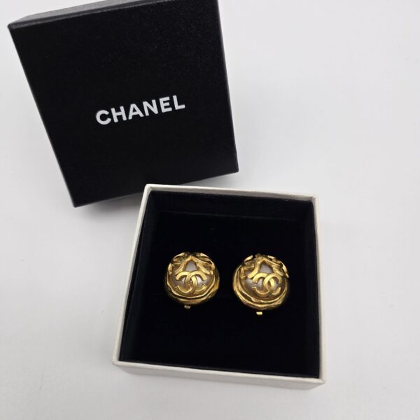 CHANEL - klipsy vintage z perłą i logowaniem w pudełku