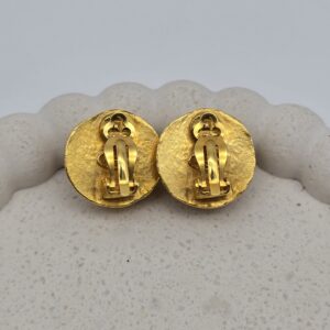 CHANEL - klipsy vintage z perłą i logowaniem tył