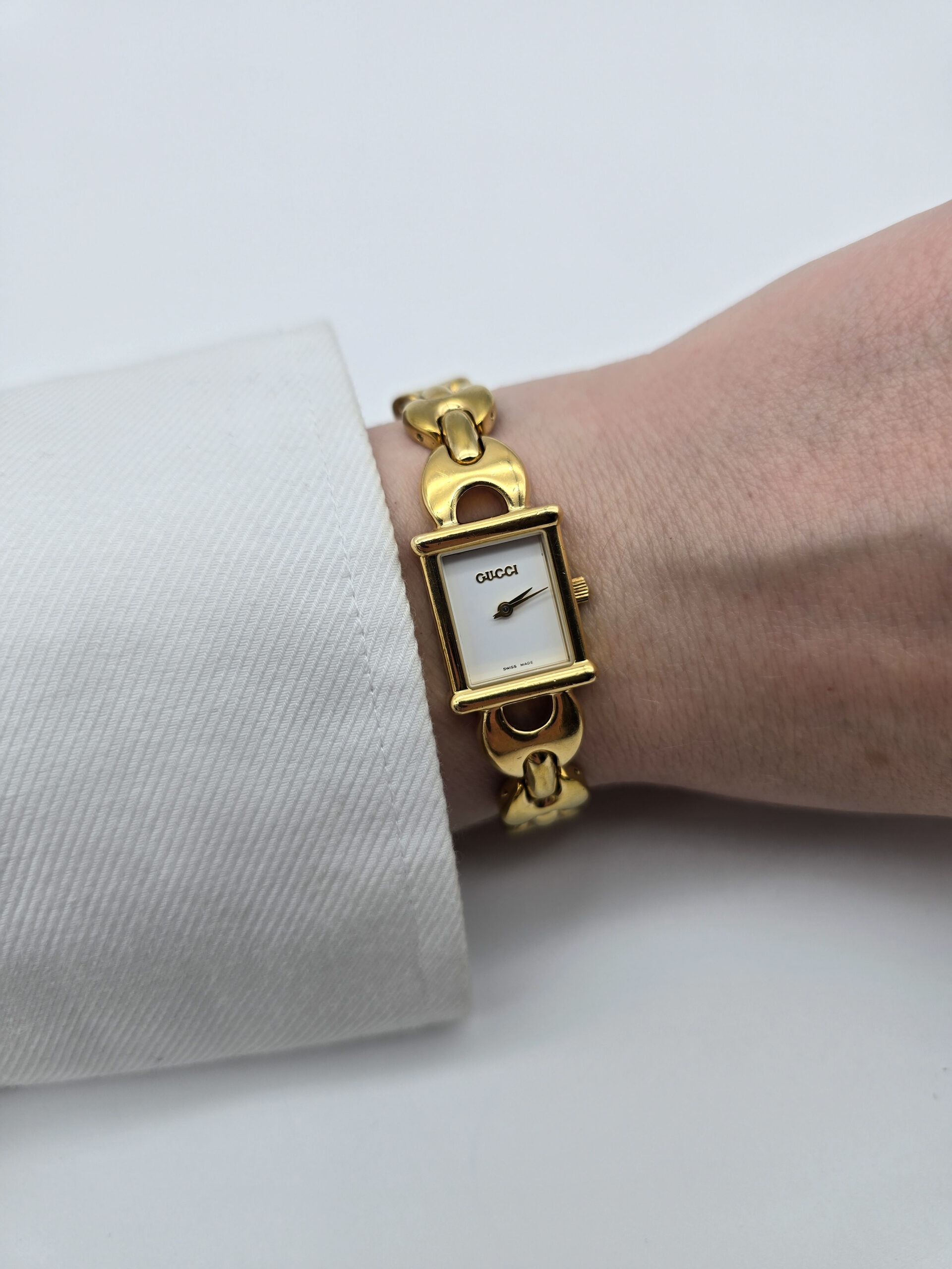 GUCCI 1800L - zegarek vintage na bransolecie, dwa wymienne paski, komplet z pudełkiem - obrazek 9