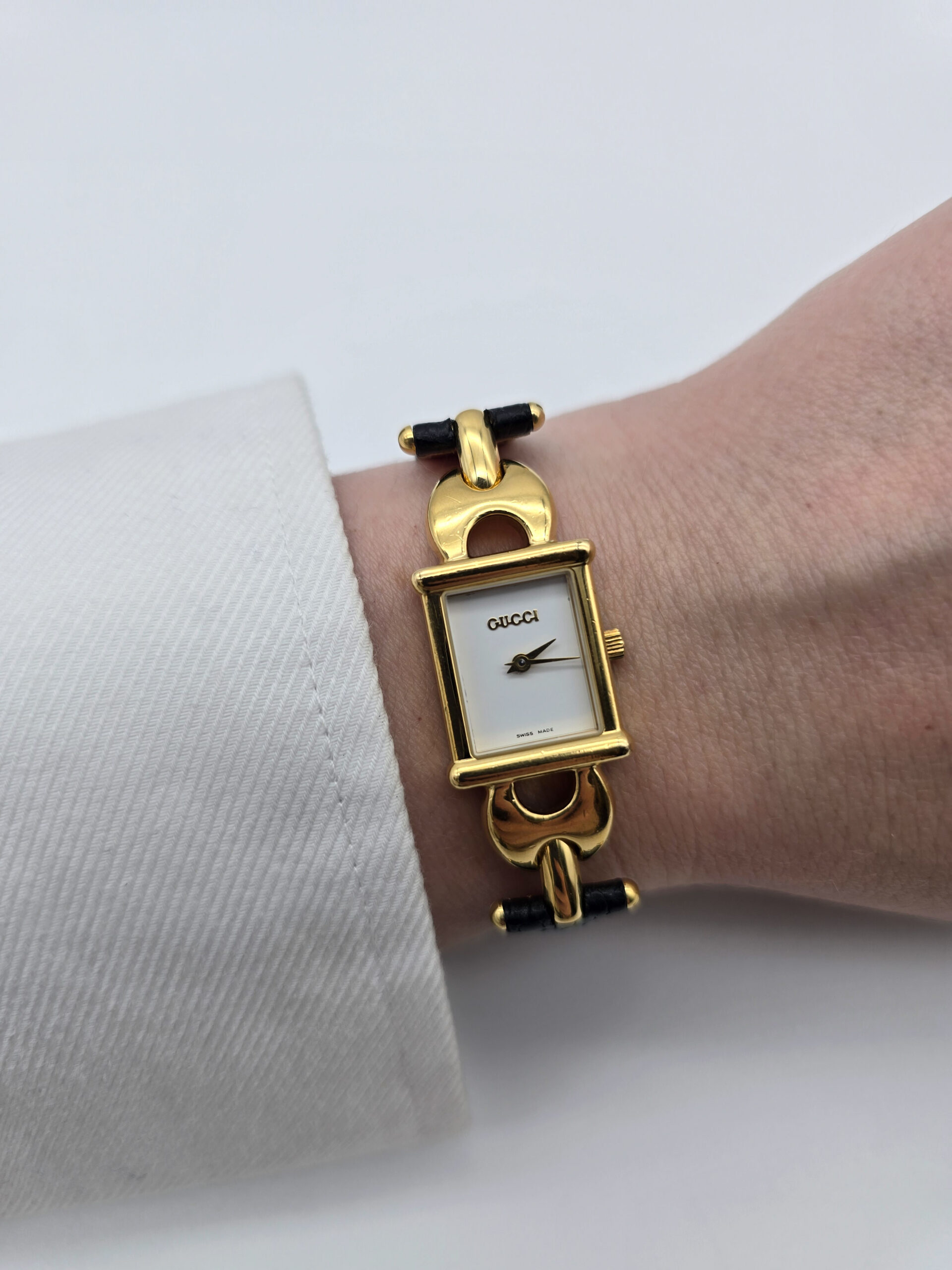 GUCCI 1800L - zegarek vintage na bransolecie, dwa wymienne paski, komplet z pudełkiem - obrazek 11