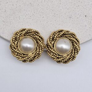 CHANEL - klasyczne vintage klipsy z perłą