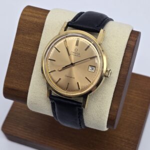 OMEGA GENEVE AUTOMATIC – Zegarek unisex vintage od góry