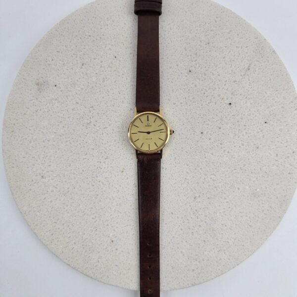 OMEGA DE VILLE - zegarek vintage mechaniczny widok z góry