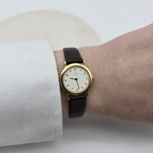 OMEGA DE VILLE - zegarek vintage ze złotą kopertą na ręce