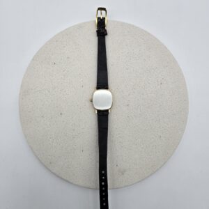 OMEGA DE VILLE – Złoty zegarek vintage widok na tył