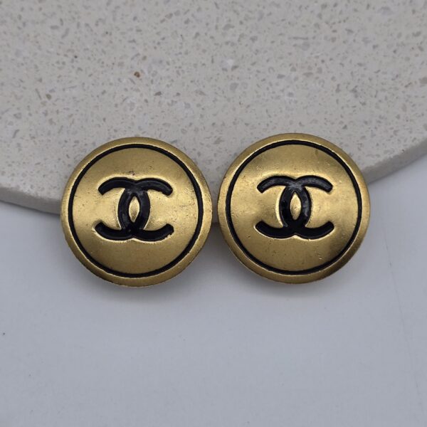 CHANEL - okrągłe klipsy vintage z logowaniem
