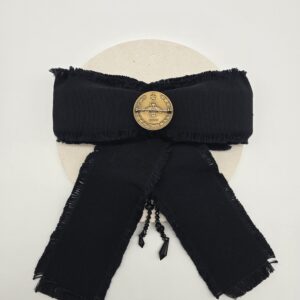 GUCCI - czarna kokarda vintage broszka materiałowa z kryształami widok na tył