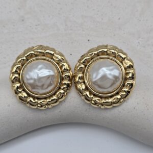 GIVENCHY - złote klipsy vintage z perłą widok na przód