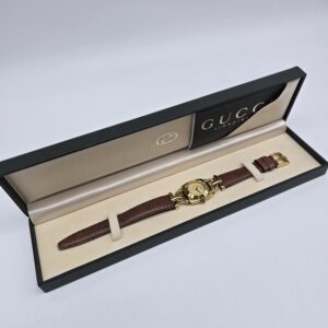 GUCCI 6300L - kwadratowy zegarek vintage na brązowym pasku w pudełko