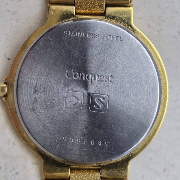 LONGINES Conquest – złoty zegarek vintage zbłiżenie na dekiel