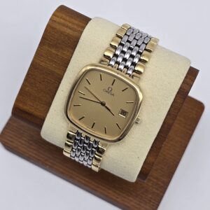 OMEGA DE VILLE - zegarek vintage na bransolecie na ekspozytorze