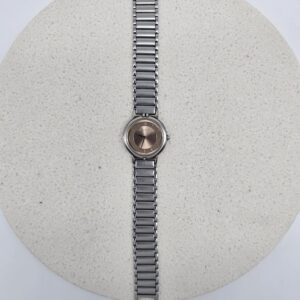 YSL - srebrny zegarek vintage na bransolecie widok na przód