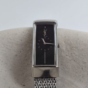 YSL - srebrny zegarek vintage zbliżenie na tarczę