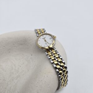 LONGINES - zegarek vintage na bransolecie widok z przodu