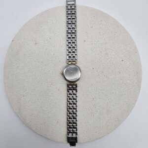 LONGINES - zegarek vintage na bransolecie widok z góry