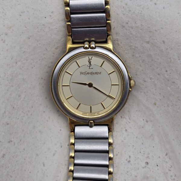 YSL - minimalistyczny zegarek vintage na bransolecie