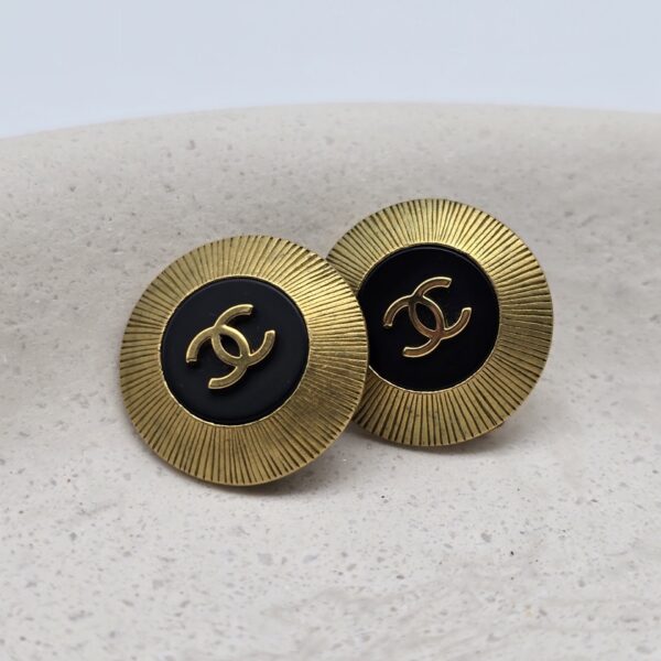 CHANEL - klipsy vintage z logo artystyczne