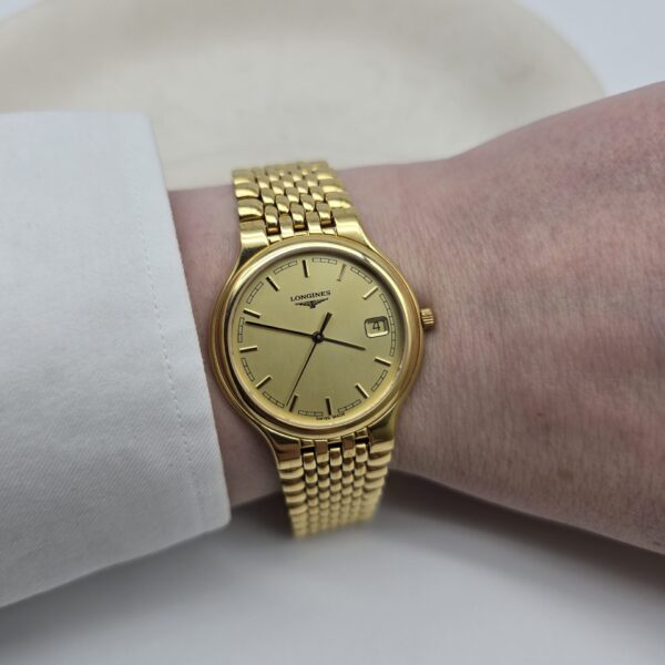 Longines – złoty zegarek vintage w pudełku na rece