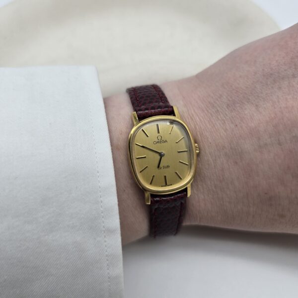 OMEGA De Ville - mechaniczny zegarek vintage 1979 r. na drugiej rece
