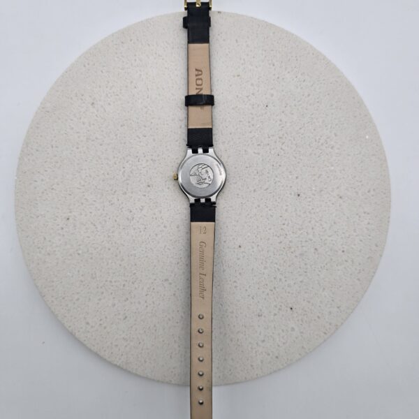 OMEGA - kwarcowy zegarek vintage widok na tył
