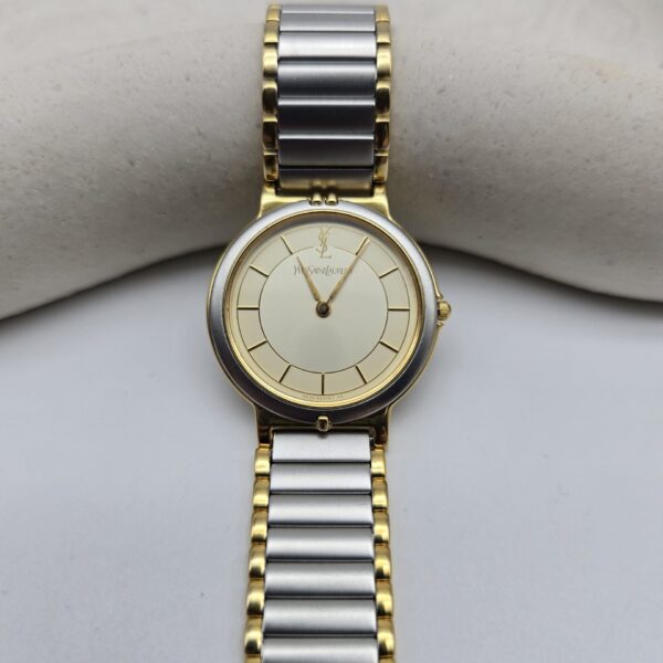 YVES SAINT LAURENT – minimalistyczny zegarek z lat 90