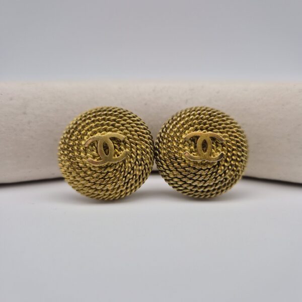 CHANEL - Plecione klipsy vintage z logo przód