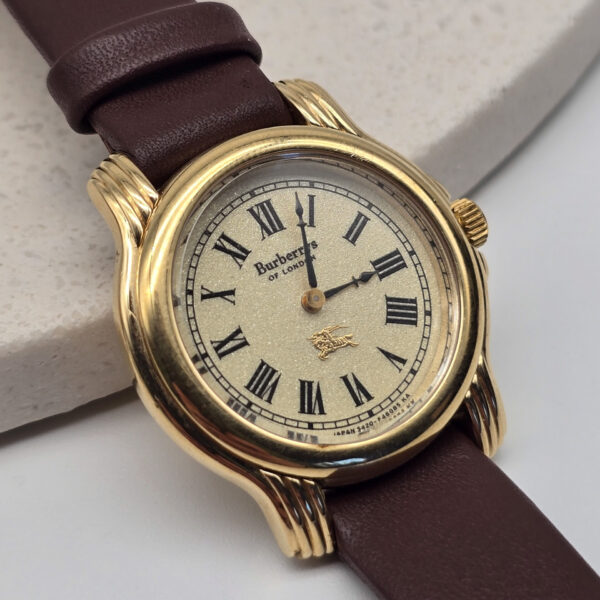 BURBERRY - delikatny zegarek vintage z rzymskimi indeksami zoom