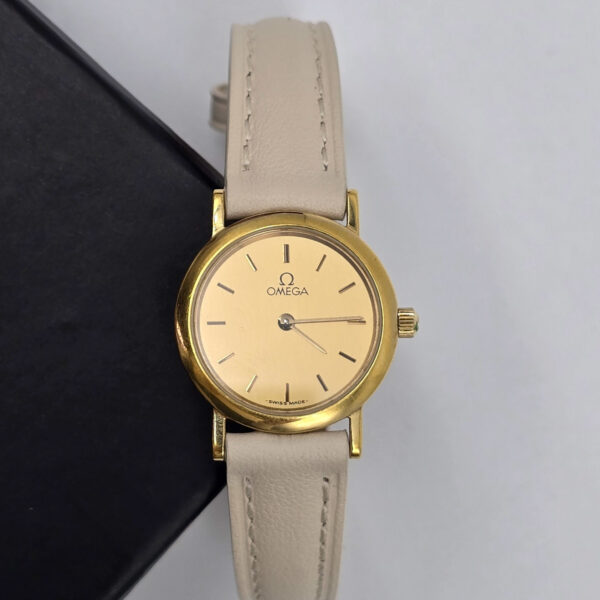 OMEGA - delikatny złoty zegarek w oryginalnym pudełku