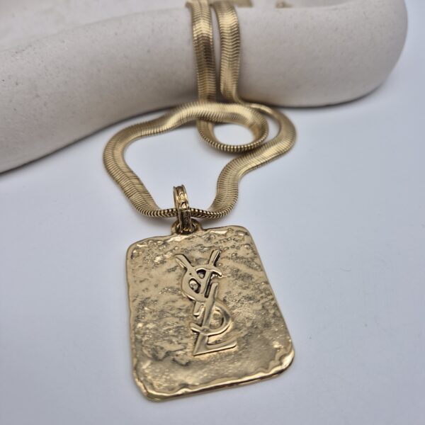 YSL - pozłacany naszyjnik vintage z blaszką przed nerką
