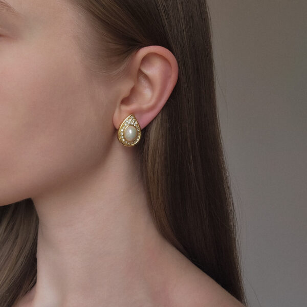 DIOR - delikatne klipsy vintage z perła i kryształkami na uchu