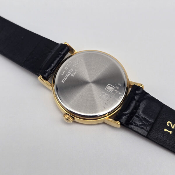 LONGINES - minimalistyczny zegarek vintage na czarnym pasku zbliżenie tył