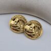 CHANEL - klipsy vintage z przeplatanym logo CC