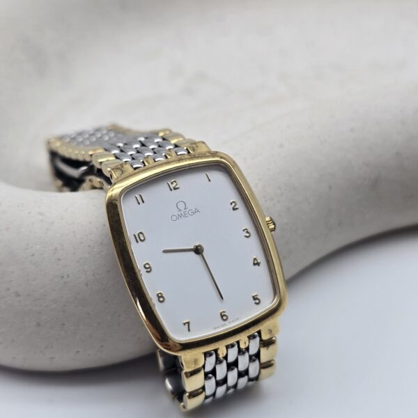 OMEGA – geometryczny zegarek vintage na bransolecie, lata 90.