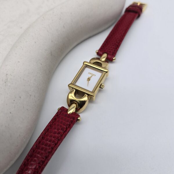 GUCCI - minimalistyczny zegarek vintage czerwony