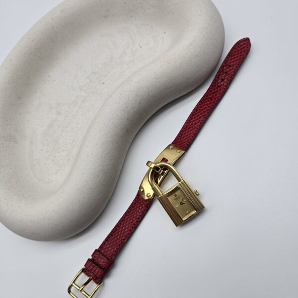 HERMES - zegarek vintage Hermes Kelly Watch przy podstawce