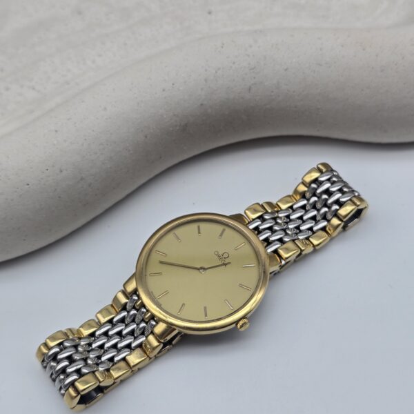 OMEGA – elegancki zegarek vintage na bransolecie, lata 90. front