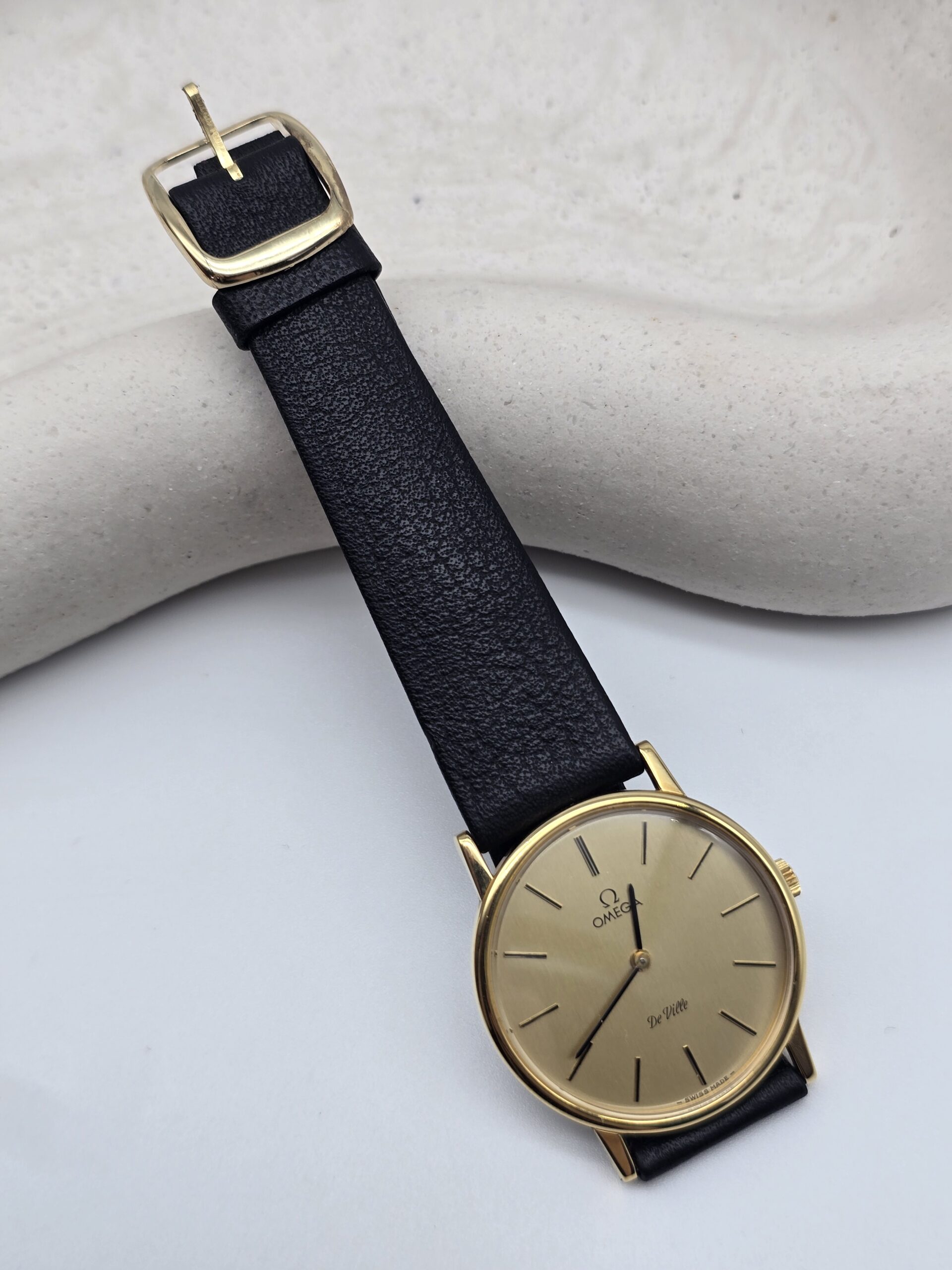 OMEGA - zegarek vintage z szampańską tarczą, De Ville, lata 70. front