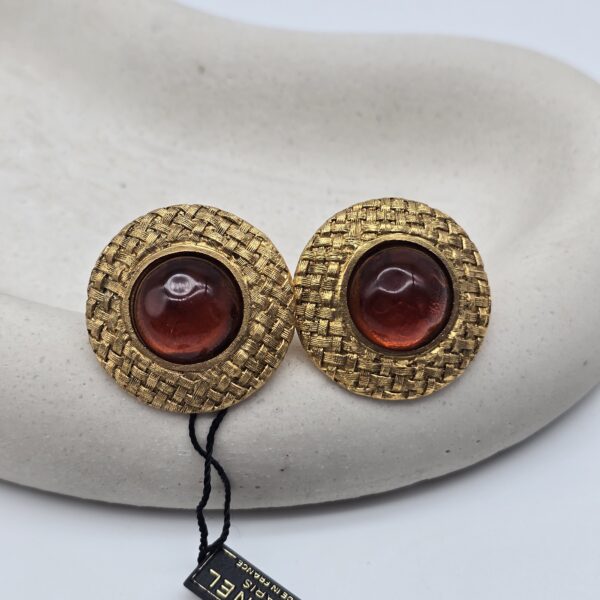 CHANEL - klipsy vintage plecione z czerwonym kaboszonem,lata 90.