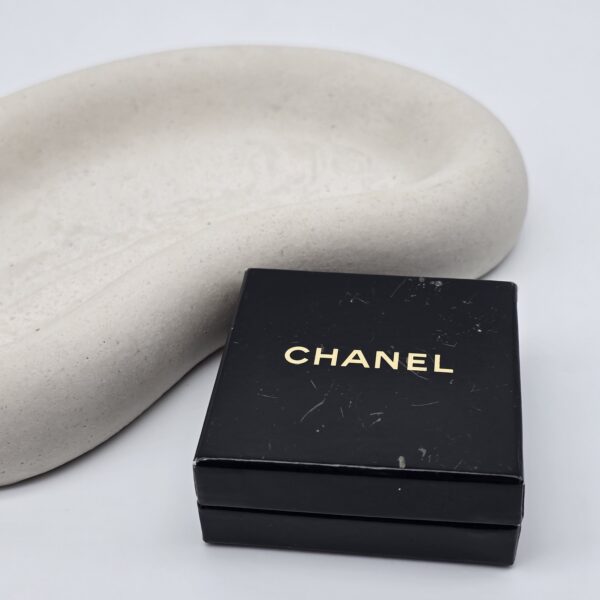 CHANEL - klipsy vintage ,,31 Rue Cambon Paris", lata 90. pudełko