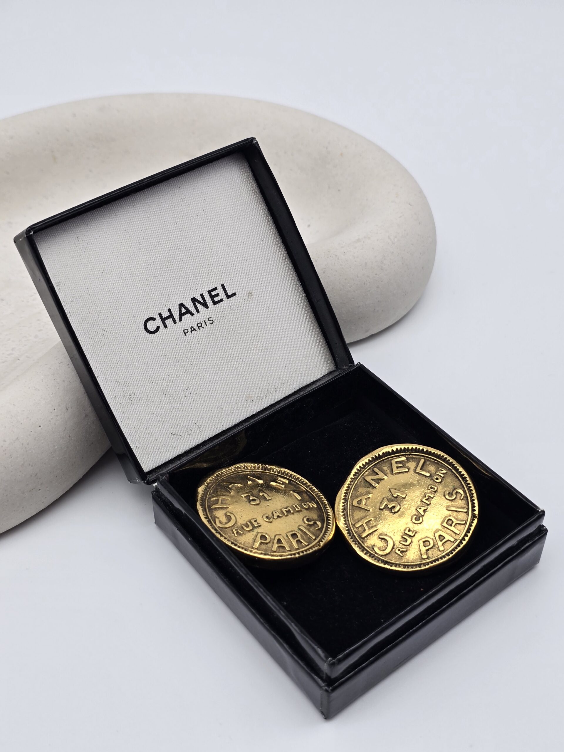 CHANEL - klipsy vintage ,,31 Rue Cambon Paris", lata 90.