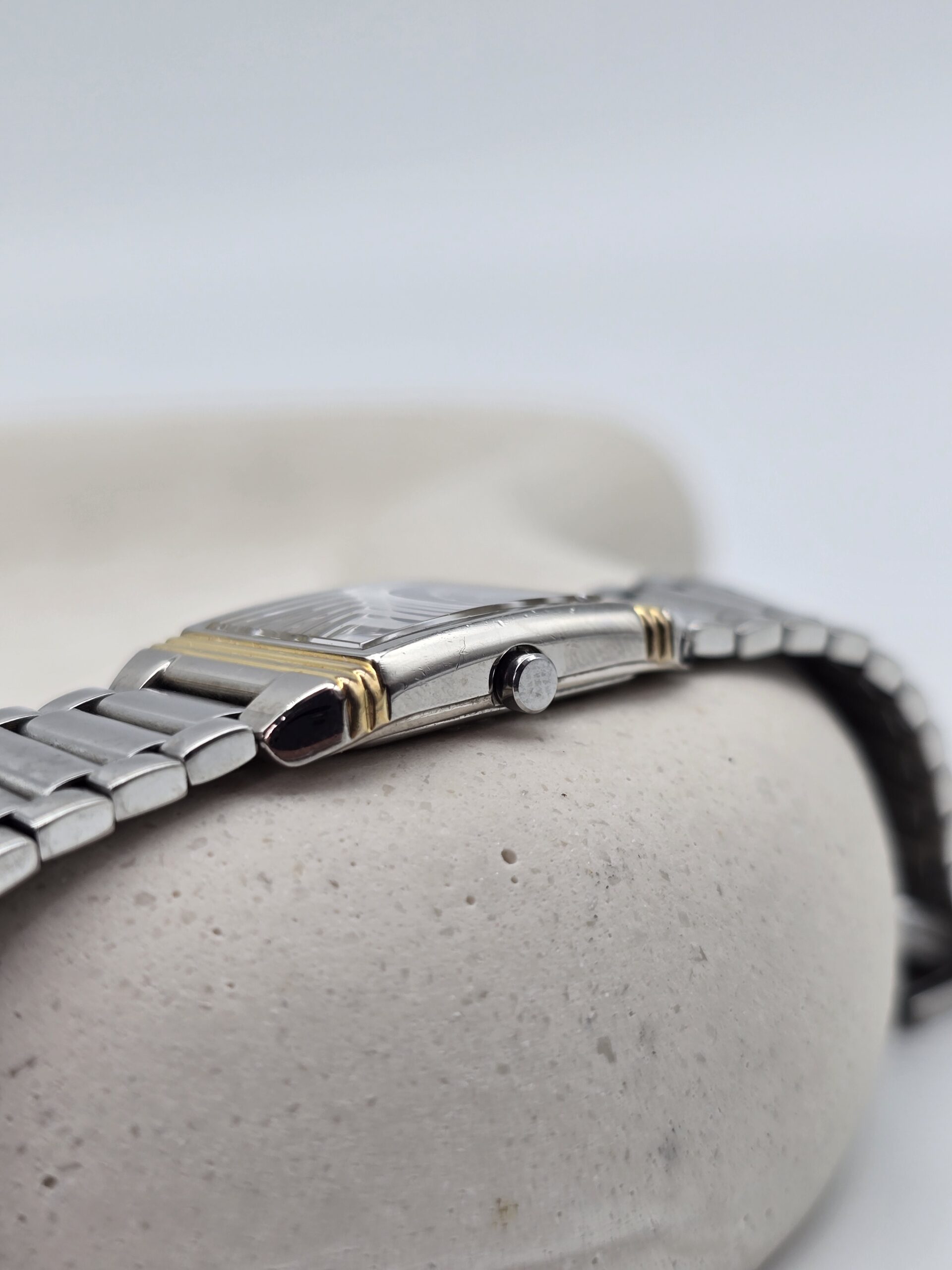 YSL - zegarek vintage z prostokątną kopertą, lata 90. koronka