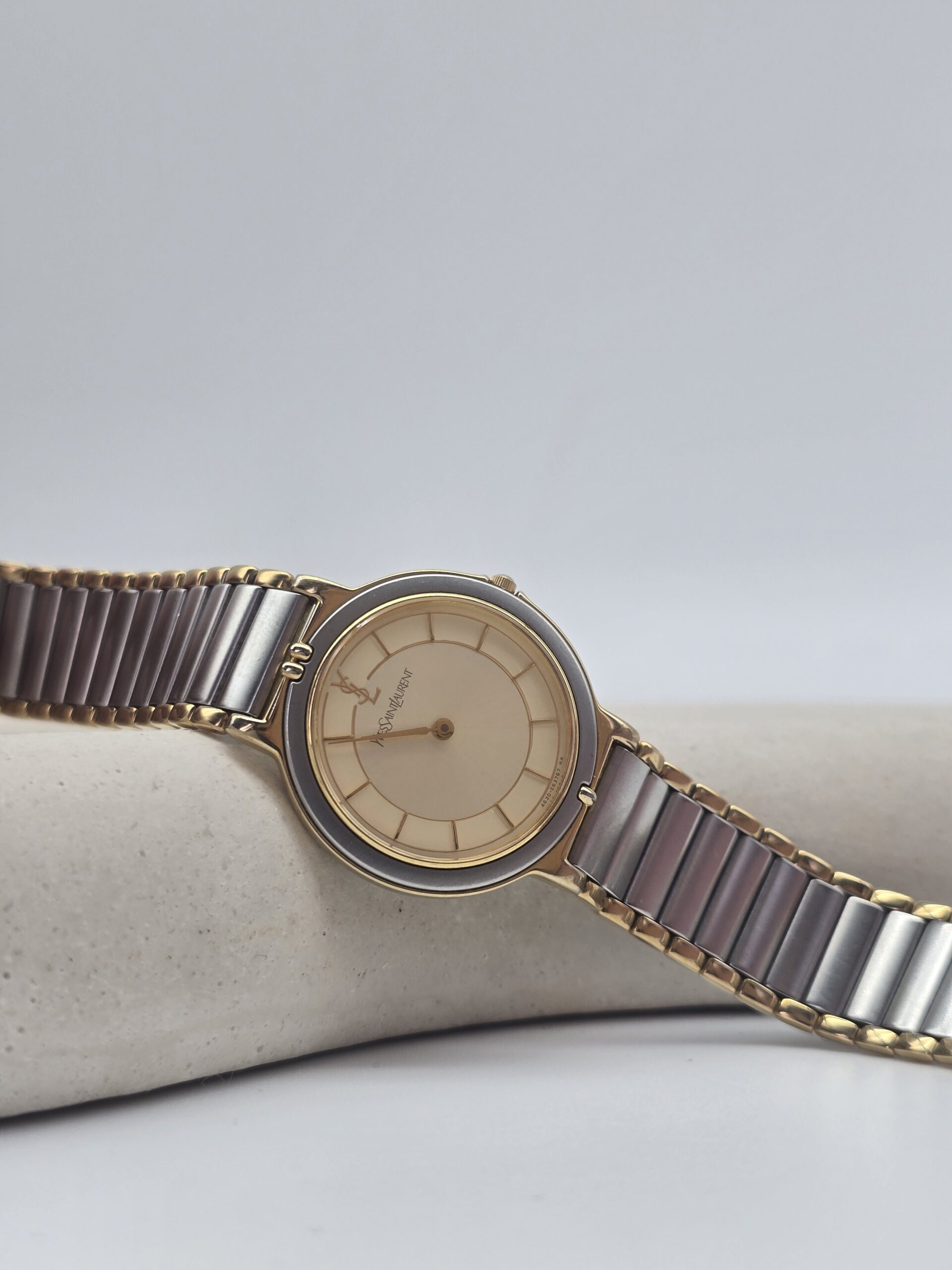 YSL - zegarek vintage z liniowymi indeksami, lata 90.