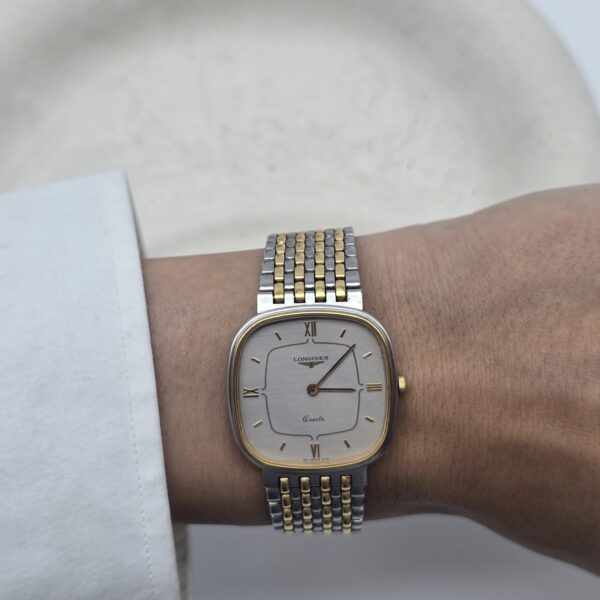 LONGINES - ozdobny zegarek vintage na bransolecie, lata 90. nadgarstek