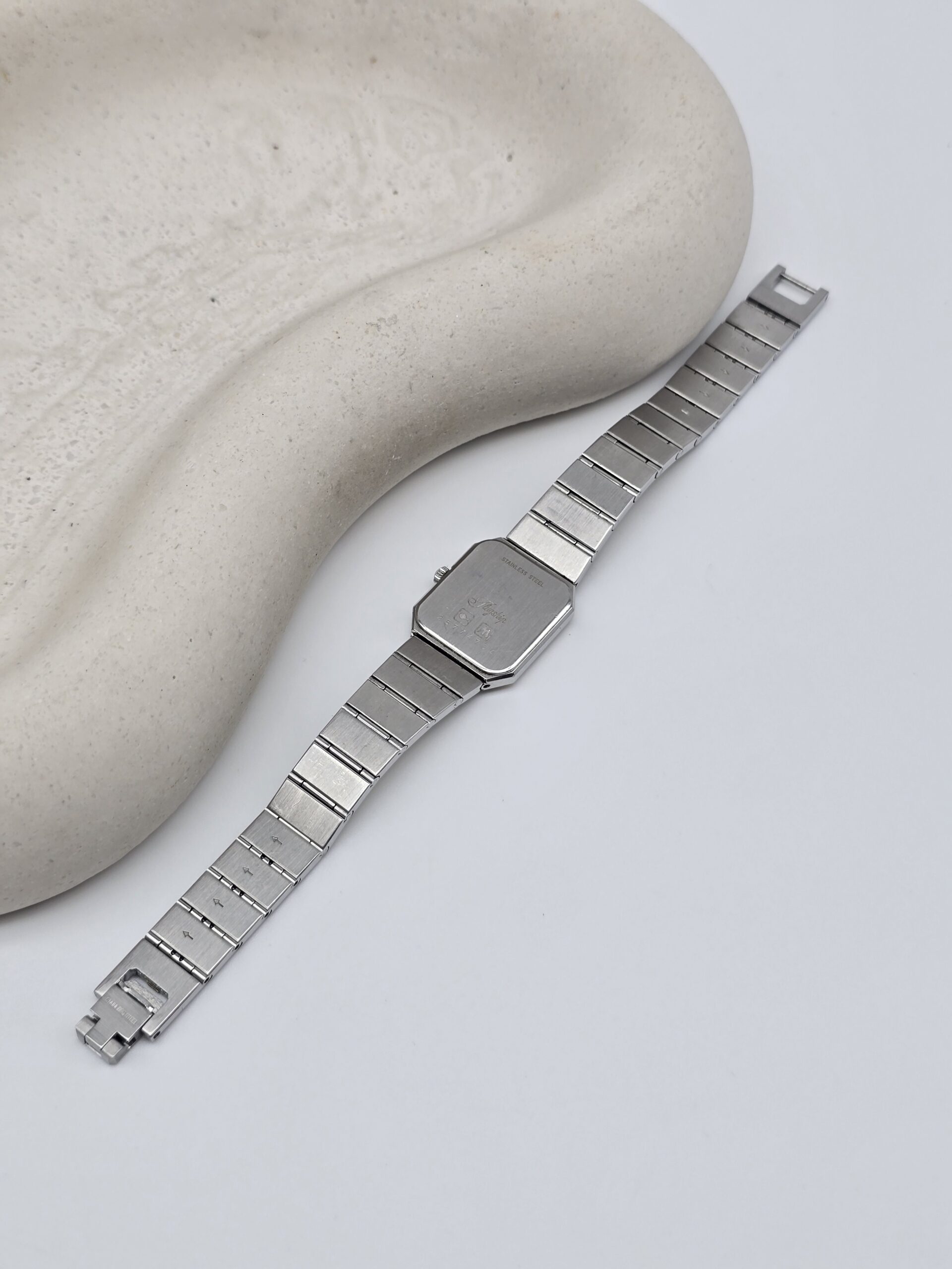LONGINES - elegancki zegarek vintage z kwadratową kopertą tył