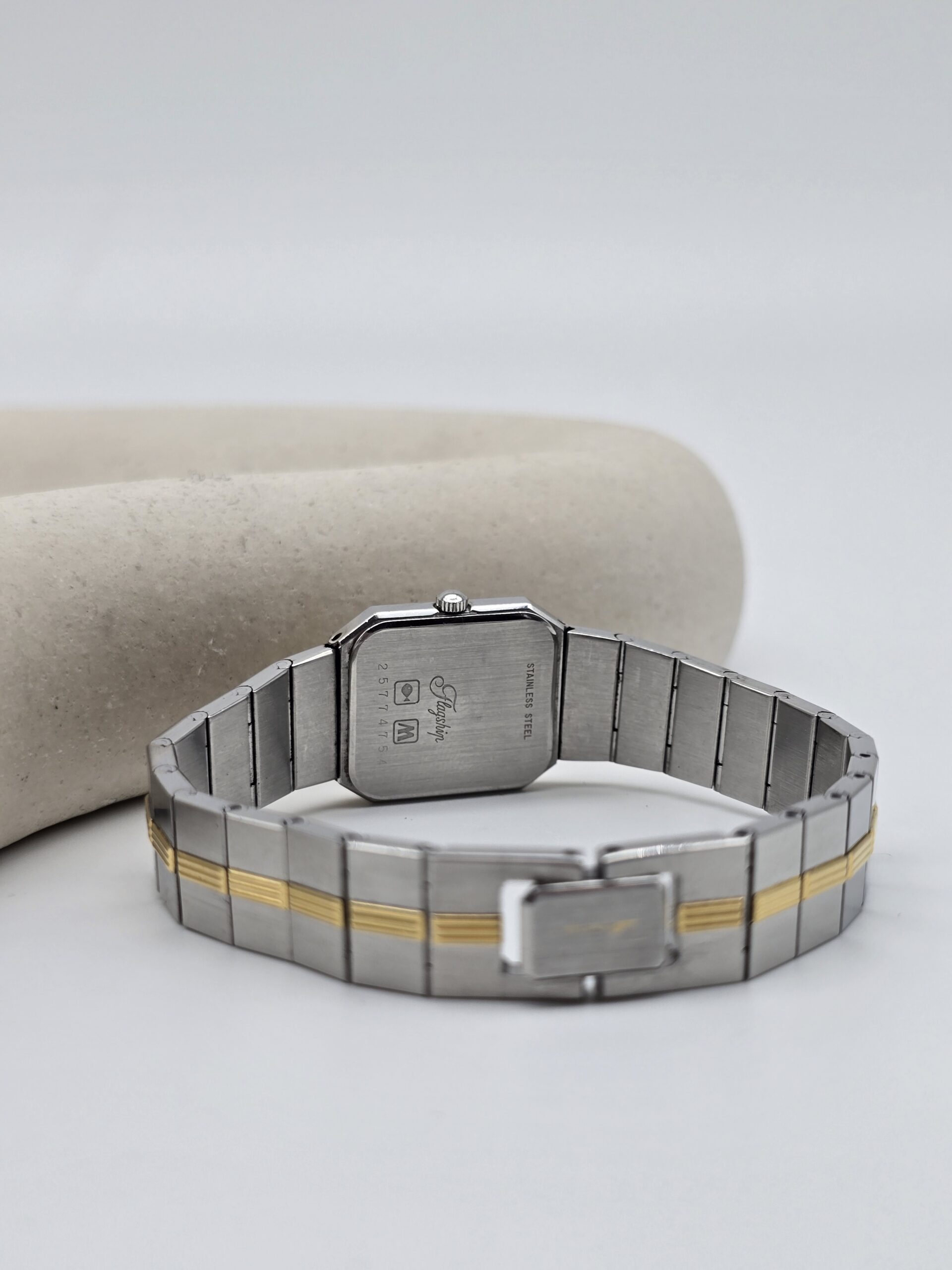LONGINES - elegancki zegarek vintage z kwadratową kopertą dekiel