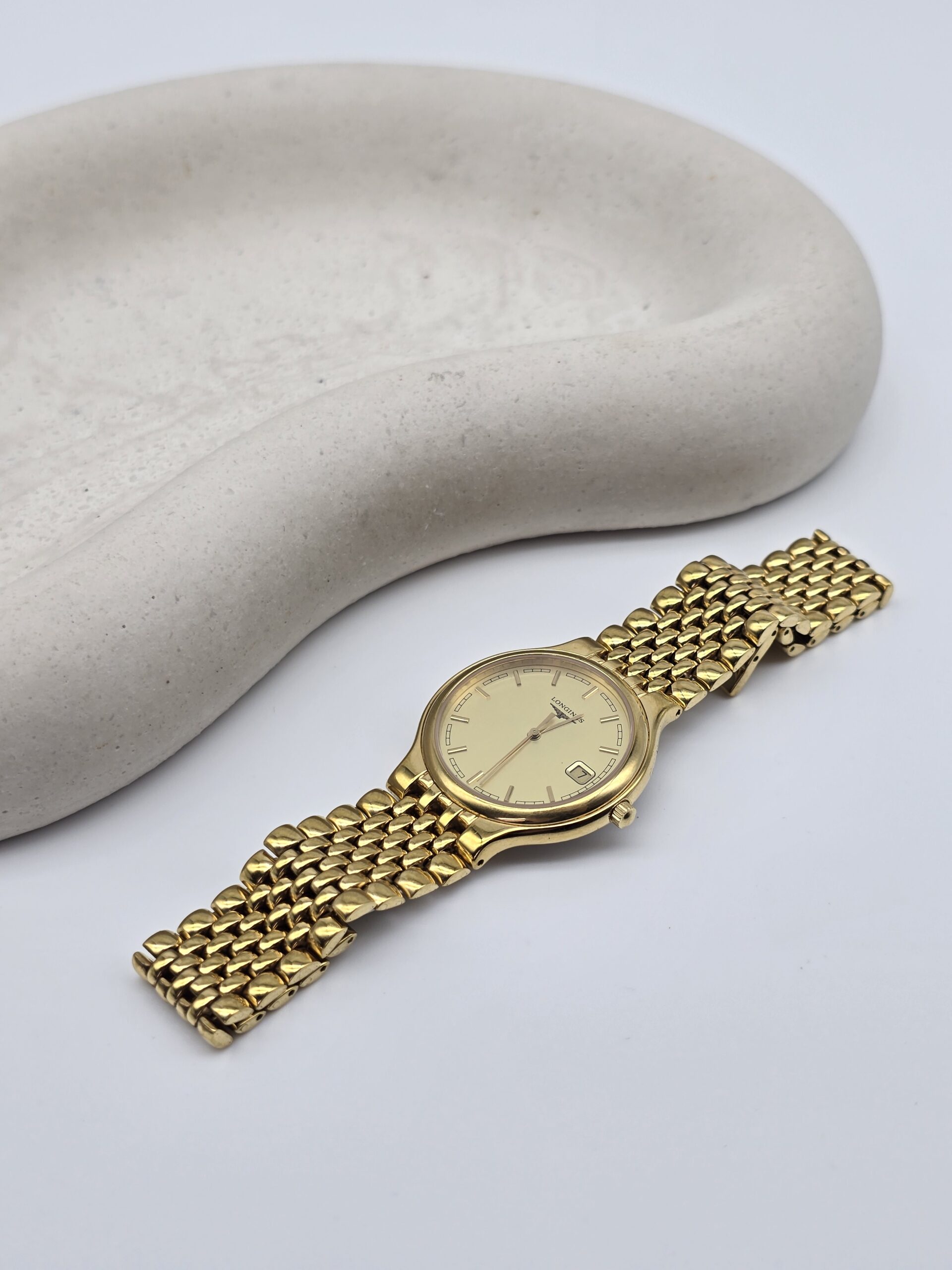 Longines Les Grandes Classiques - zegarek vintage na bransolecie front