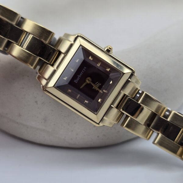 BURBERRY - elegancki zegarek vintage z kwadratową kopertą